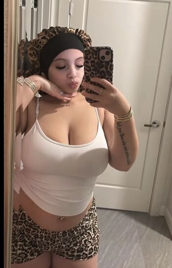 __kellyyxoxo
