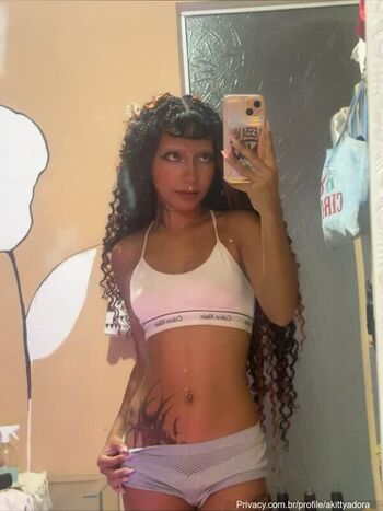 Full leaked Kittyadora private onlyfans photo