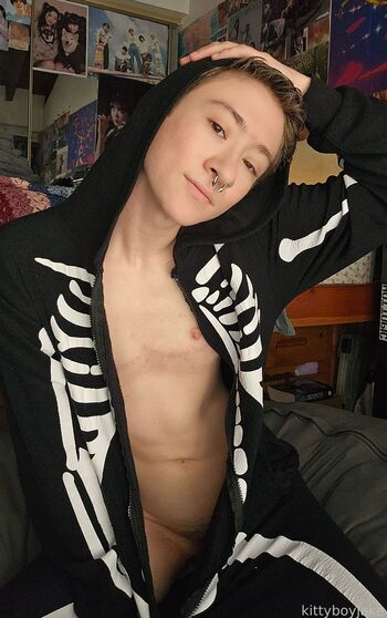 Full leaked Kittyboyjake private onlyfans photo