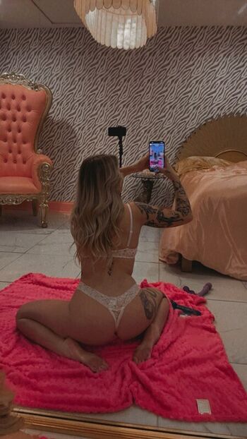 kuntrygirlvip