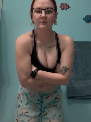 Full leaked Kyrafitnessgrowth private onlyfans photo