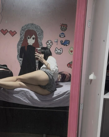 laah_girl