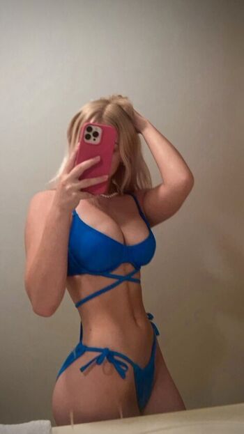 Full leaked Laylabee private onlyfans photo