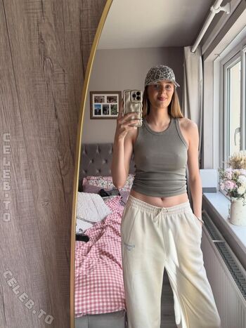 Full leaked Leahrosennamoore private onlyfans photo