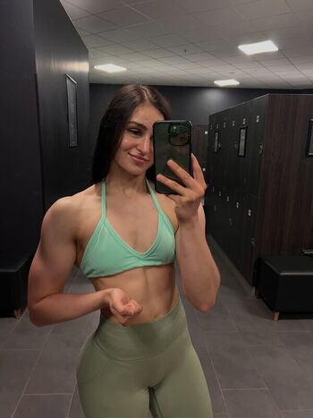 Full leaked Leona maronn private onlyfans photo