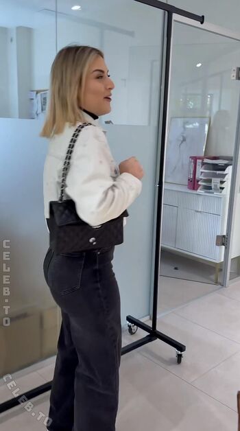 Full leaked Lia mitrou private onlyfans photo