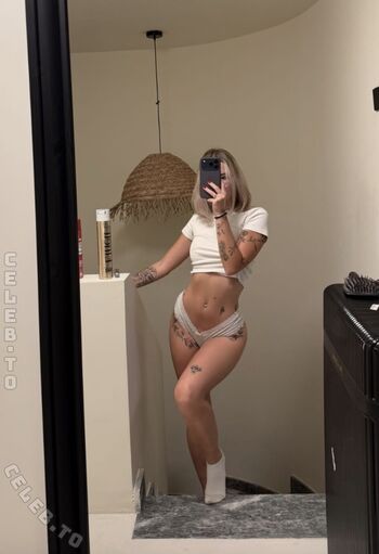 Full leaked Linidreams private onlyfans photo