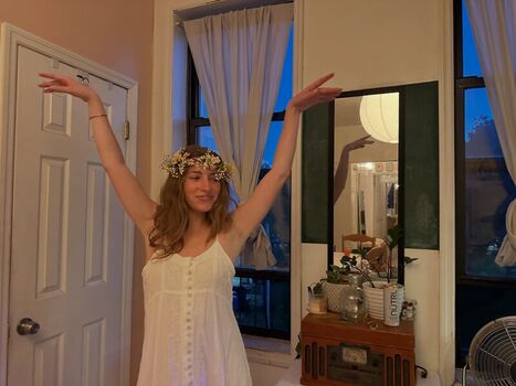 Full leaked Lizzie sennott private onlyfans photo
