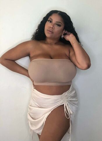 Full leaked Loganberry private onlyfans photo