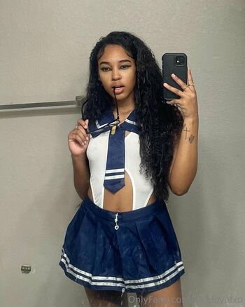 Full leaked Luckigyalxo private onlyfans photo