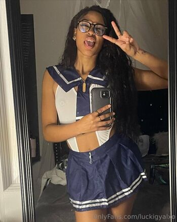 Full leaked Luckigyalxo private onlyfans photo