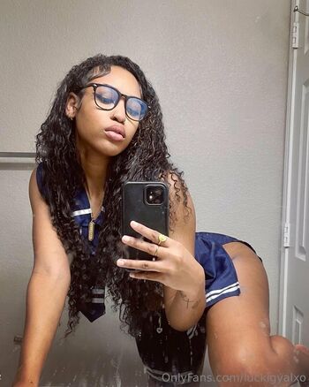 Full leaked Luckigyalxo private onlyfans photo