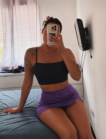 Full leaked Madamebrtzl private onlyfans photo
