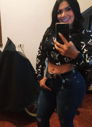 Meliz_hot