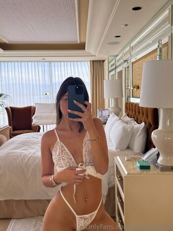 Full leaked Mikaela fuente private onlyfans photo