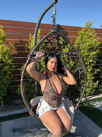 Full leaked Mvee e private onlyfans photo