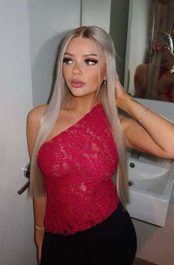 Full leaked Naomi grace private onlyfans photo