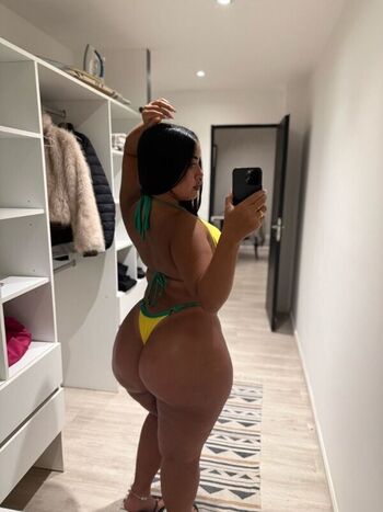 Full leaked Nikymili private onlyfans photo