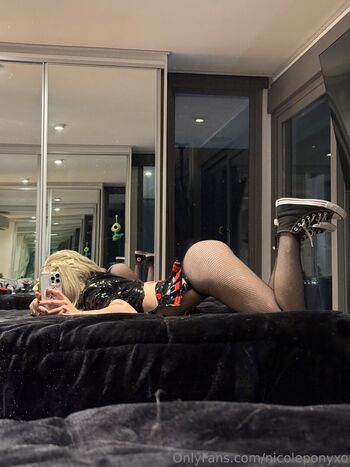 Full leaked Niquidoll private onlyfans photo