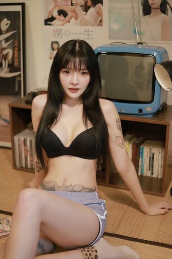 Full leaked Nnewys private onlyfans photo