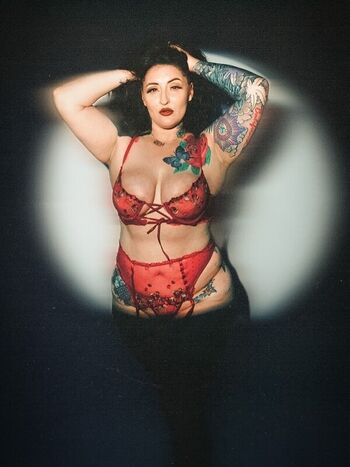 Full leaked Oftenelle private onlyfans photo