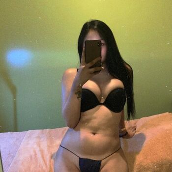 Full leaked Omyqueeen private onlyfans photo