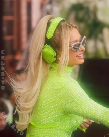 Full leaked Paris hilton private onlyfans photo