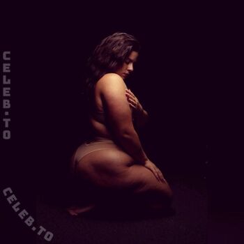 Full leaked Paula curves private onlyfans photo