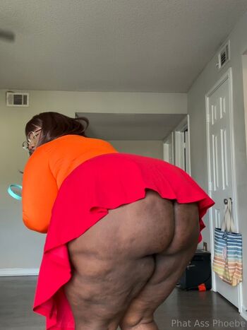 Full leaked Phatassphoebe private onlyfans photo