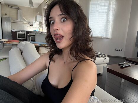 Full leaked Picky vicky private onlyfans photo
