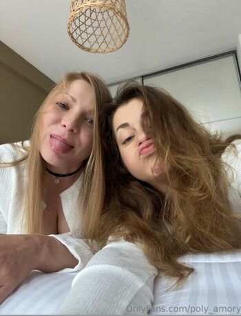 Full leaked Polyamory private onlyfans photo