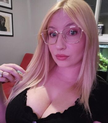 Full leaked Prettyporcelain private onlyfans photo