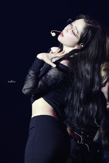 Full leaked Red velvet private onlyfans photo