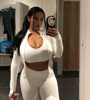 Full leaked Romyisabellaa private onlyfans photo