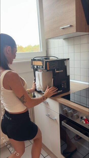 Full leaked Rossellaml private onlyfans photo