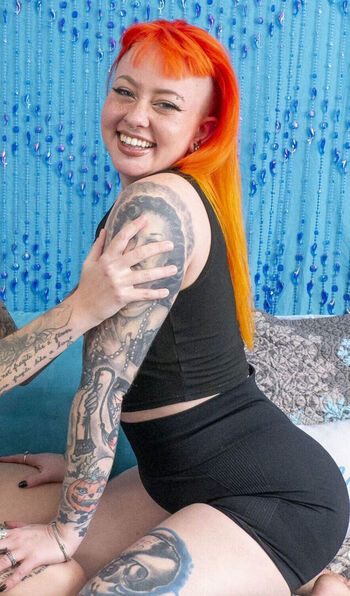 Full leaked Rubiehellia private onlyfans photo
