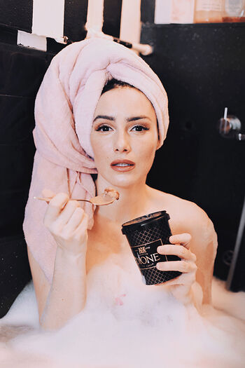 Sara La Fountain