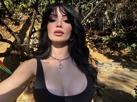 Full leaked Saraya bevis private onlyfans photo