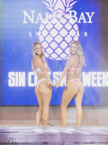 Full leaked Sentnert twins private onlyfans photo