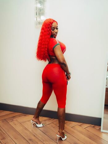 Sexxy Red