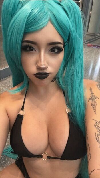 Shilynn Velez