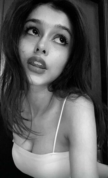 Full leaked Shivanya private onlyfans photo