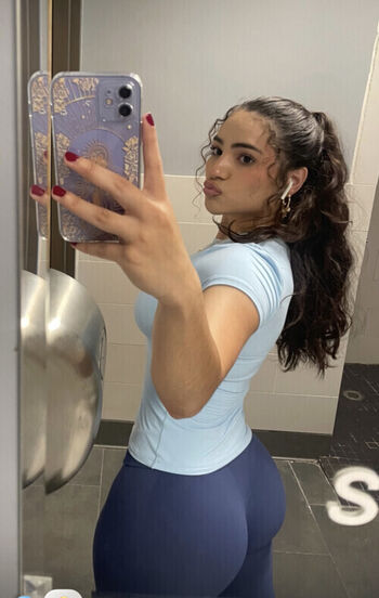 Full leaked Slim women with a big ass private onlyfans photo