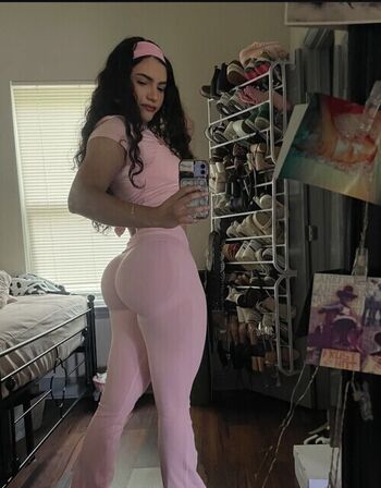 Full leaked Slim women with a big ass private onlyfans photo
