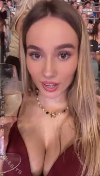 Full leaked Snipsska private onlyfans photo