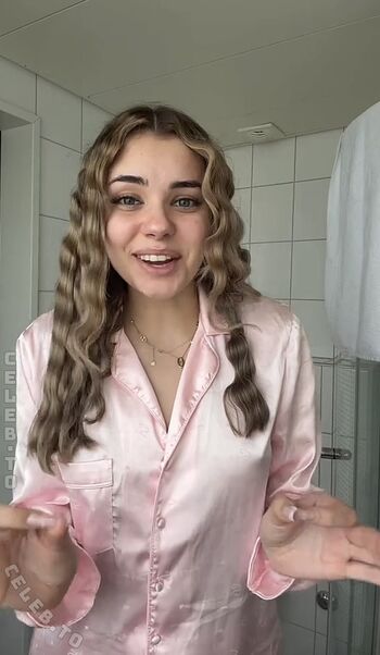 Full leaked Sophia xs private onlyfans photo