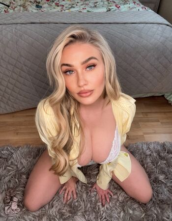 Full leaked Sophie reade private onlyfans photo