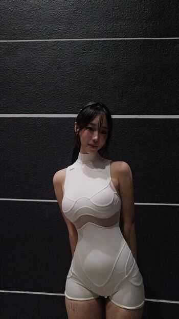 Full leaked Su private onlyfans photo