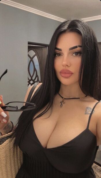 Full leaked Ukrainian girls private onlyfans photo