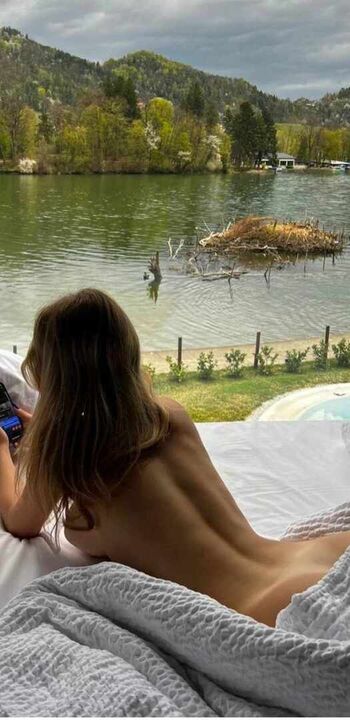 Full leaked Ukrainian girls private onlyfans photo
